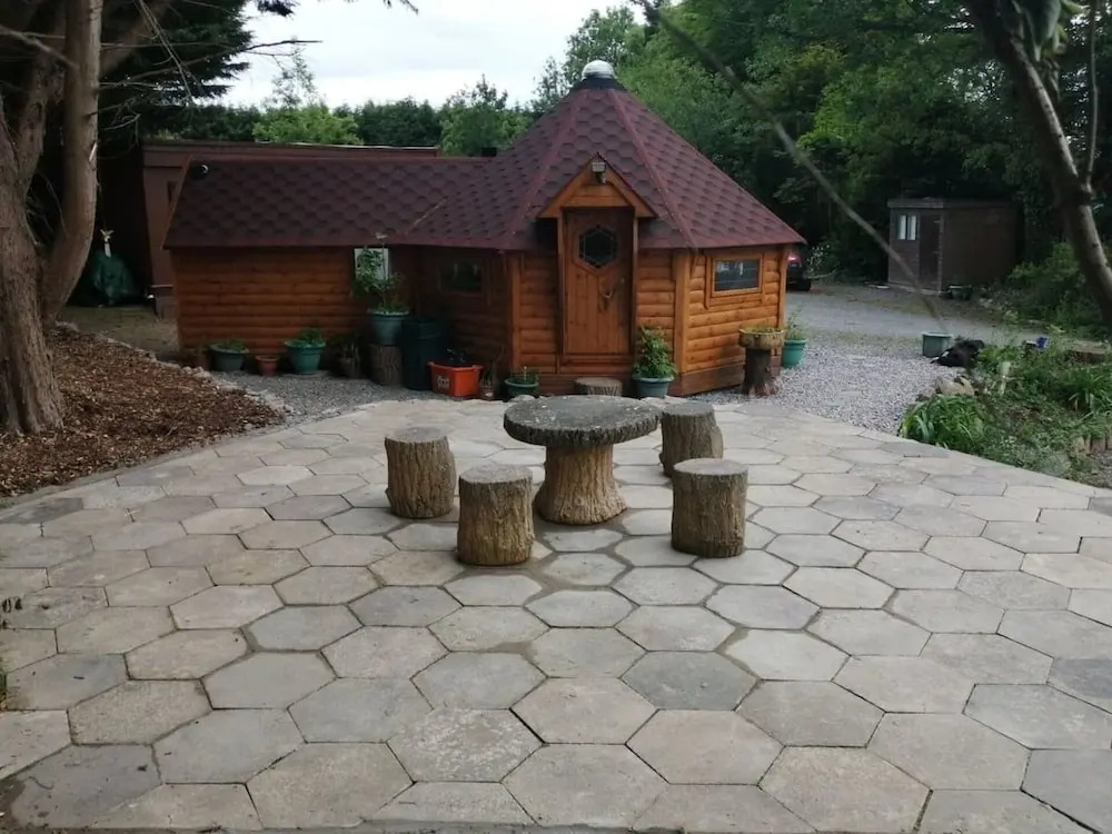 Charming 1-bed Cabin in Gaerwen