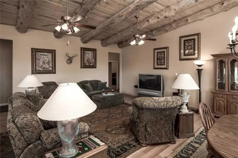 White Mountain Paradise - Four Bedroom Cabin