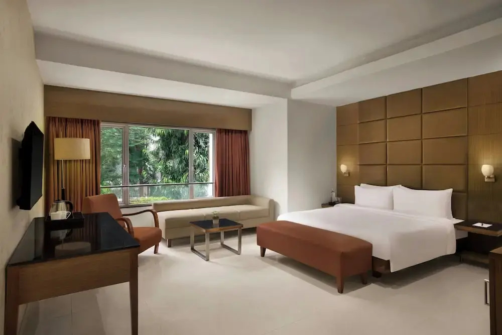 Hotel Woodland