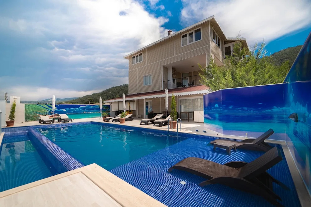 Villa Ozdemir by Akdenizvillam