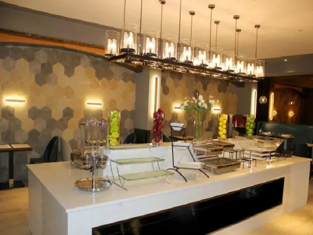 Metropoloxuchang Wenfeng Road Central Park Hote