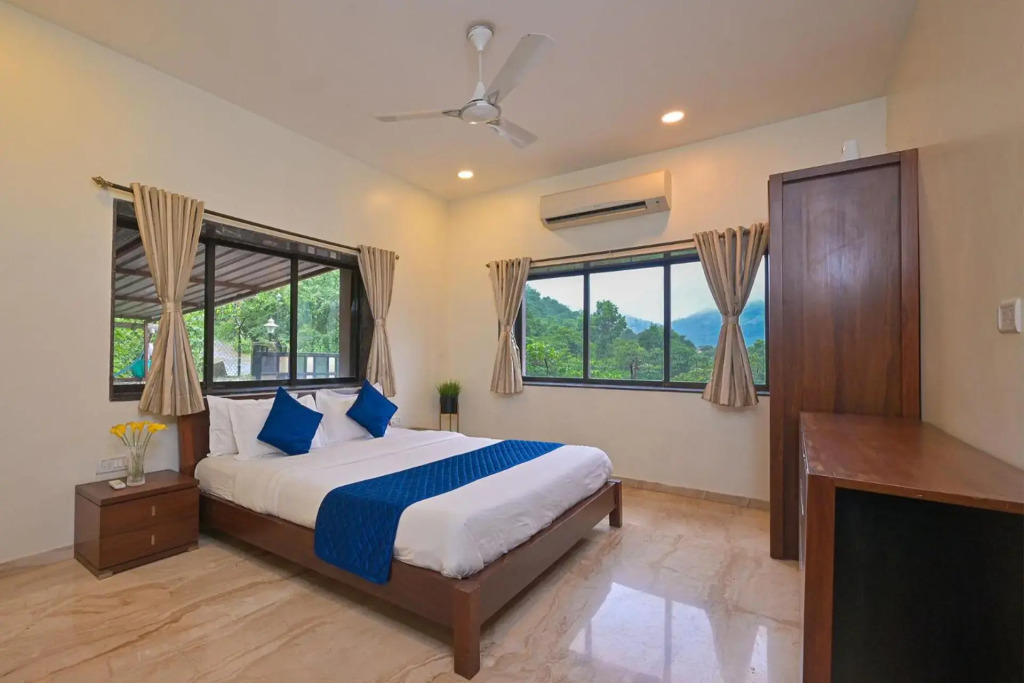 StayVista at Lake Mansion