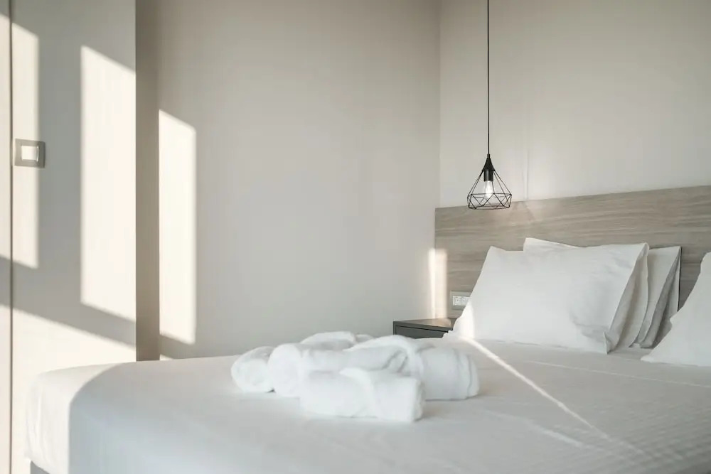 Sky-High Central Penthouse - 01