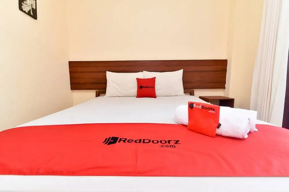 RedDoorz near Level 21 Mall Denpasar