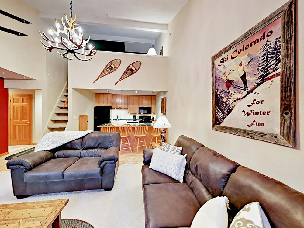 800 Columbine Road Condo Unit B9