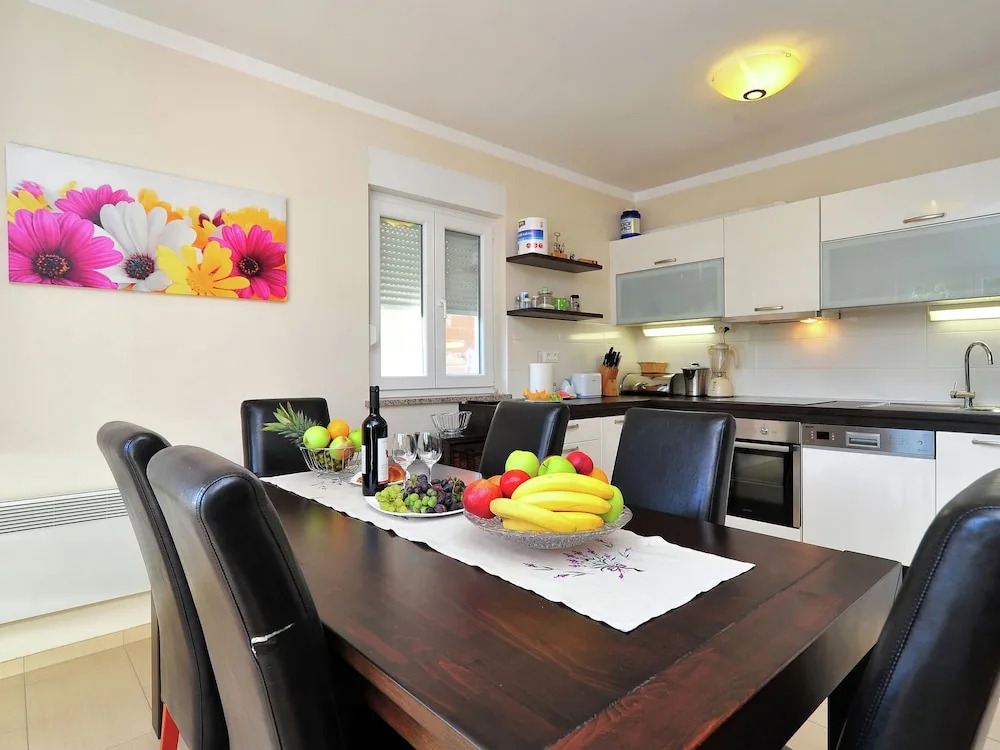Apartment Azzini Violeta