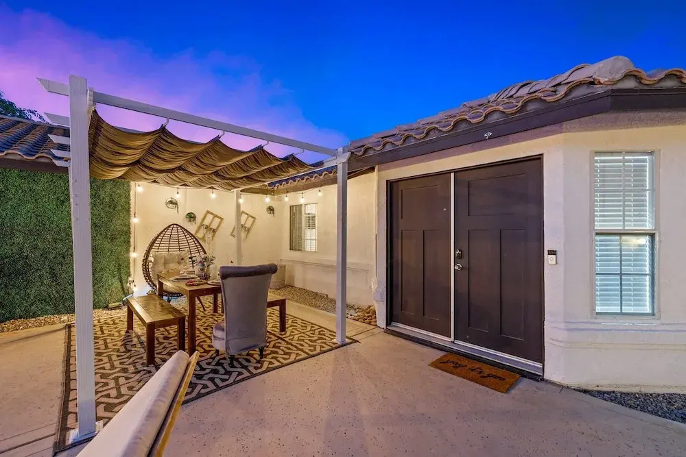 Alligator Vacation Home