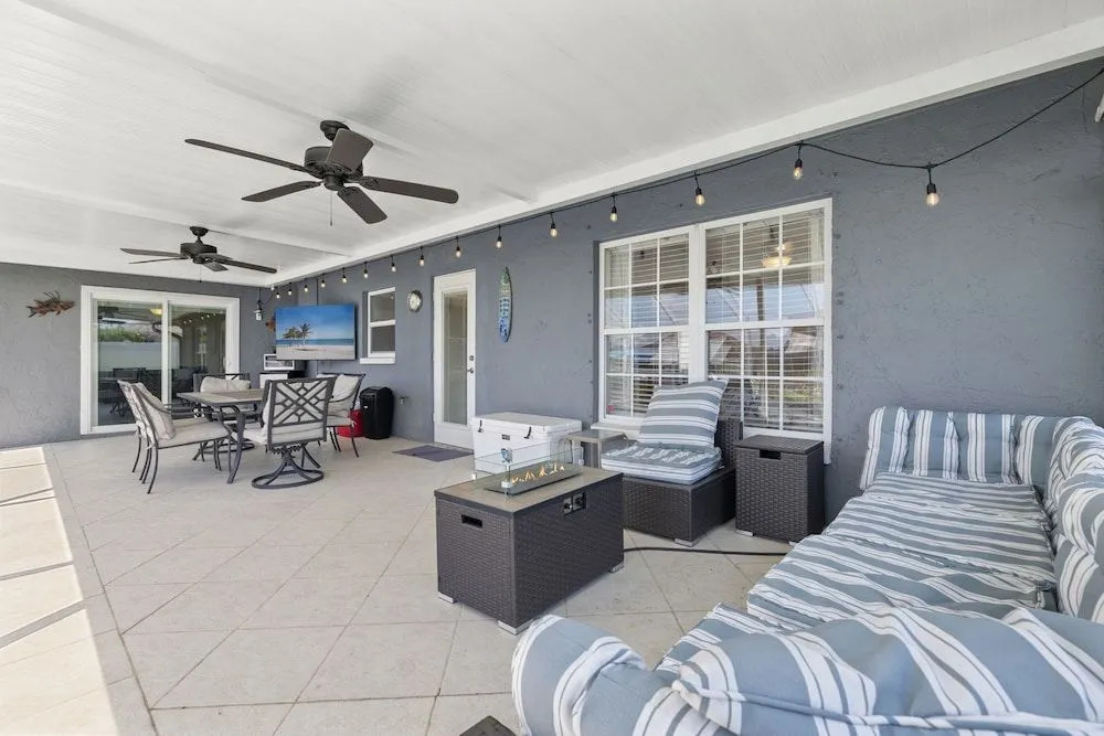 Little Slice by Distinctive Beach Rentals