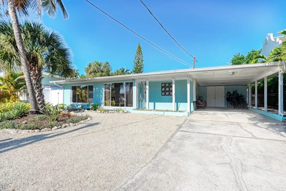 New Rental The Haven Unit 1 Heated Pool 1 Bedroom Home by Redawning
