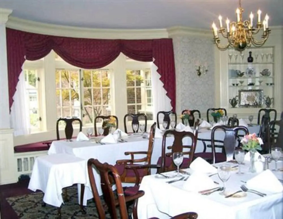 Montague Inn Bed & Breakfast