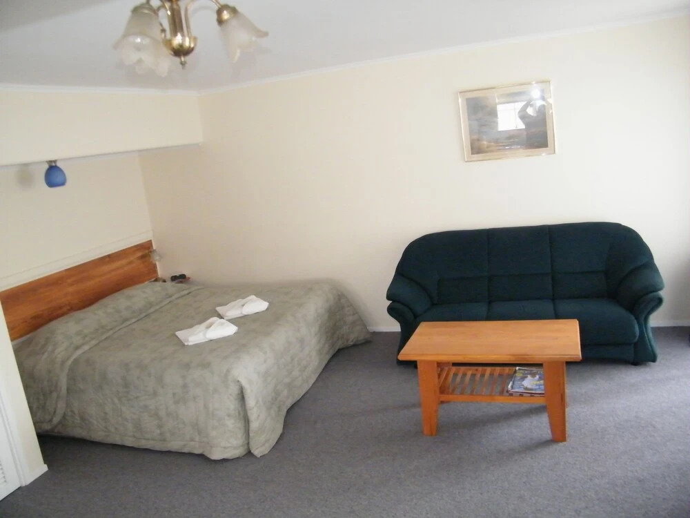 Colonial City Motel and Conference Centre
