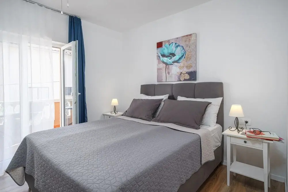 "one Bedroom Apartment for 2 People"