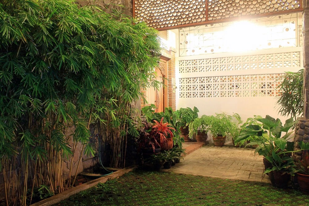 ZEN Rooms Sukamekar Surya Sumantri