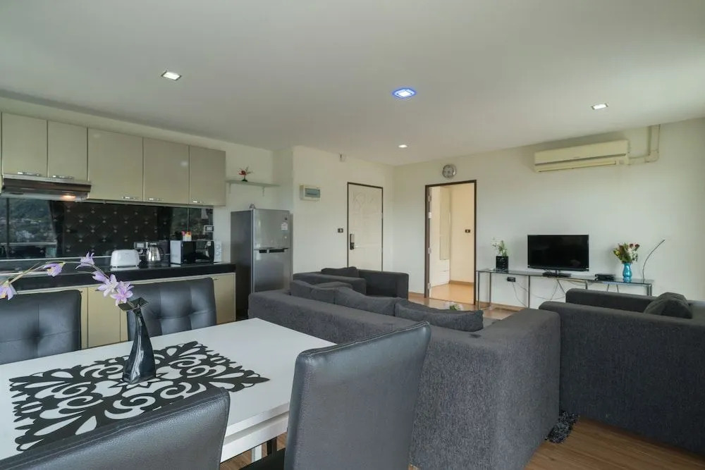 GoldStone Residency Patong , Phuket
