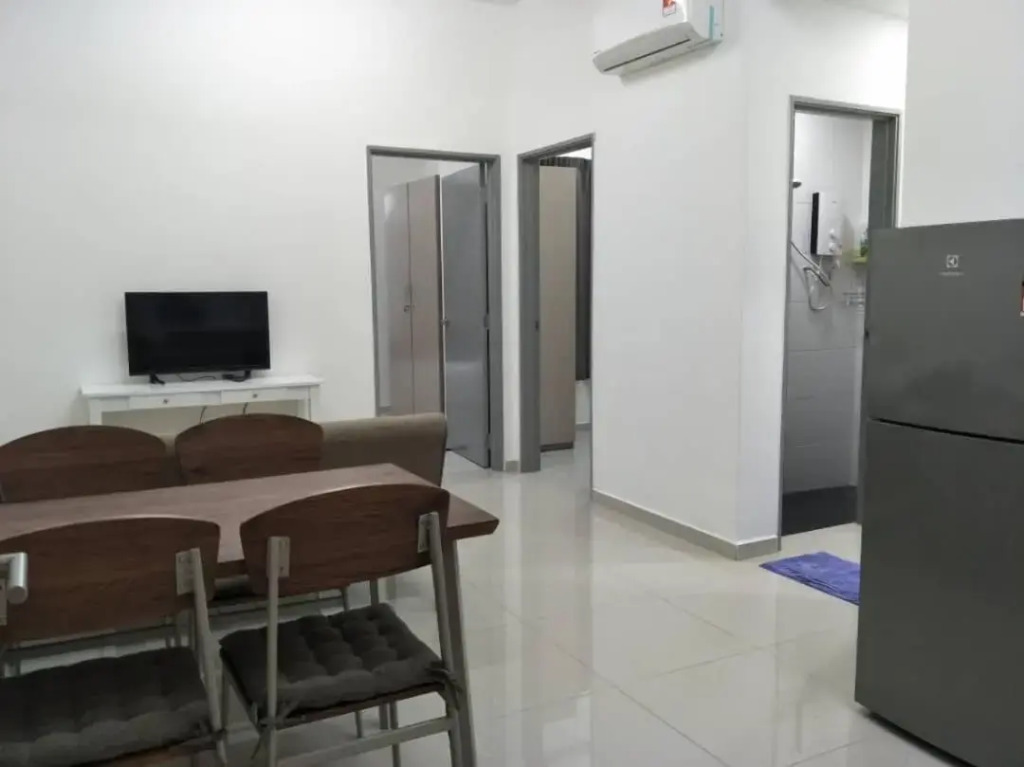 Enjoy Cozy 2 Room Condo at Mesahill Nilai (15 mins to KLIA)