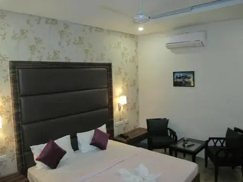 Hotel Surya Palace by OYO Rooms