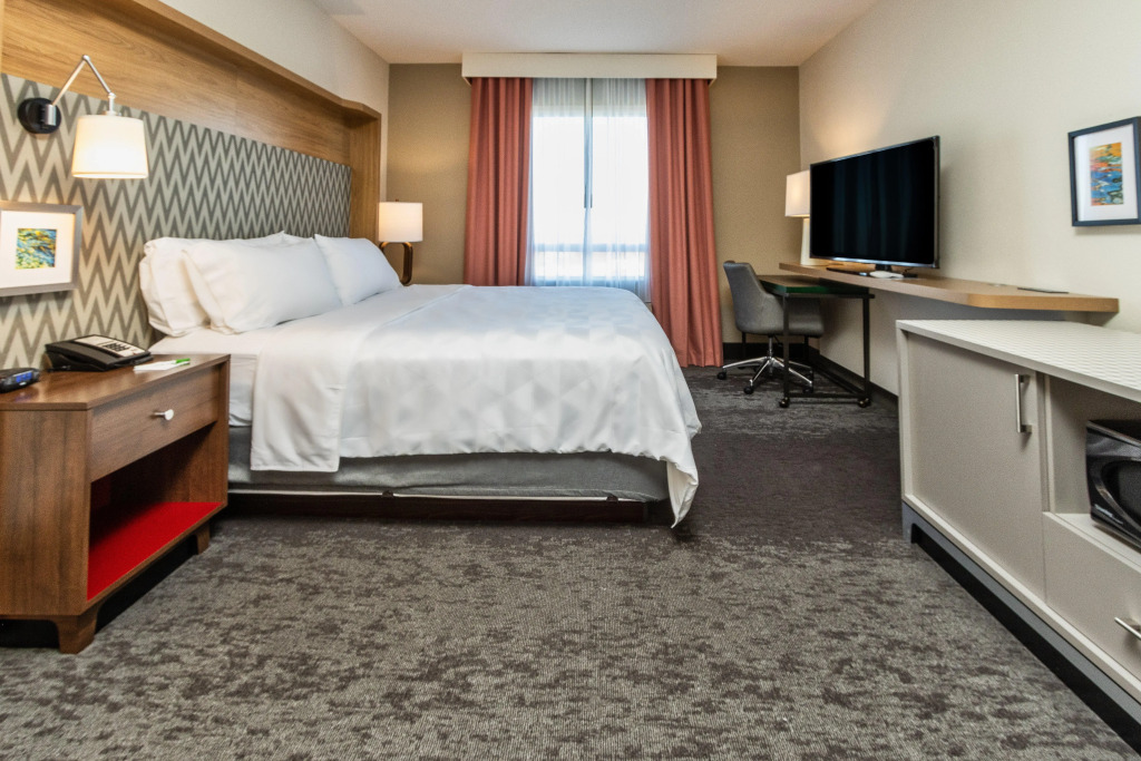 Holiday Inn & Suites Memphis - Wolfchase Galleria by IHG