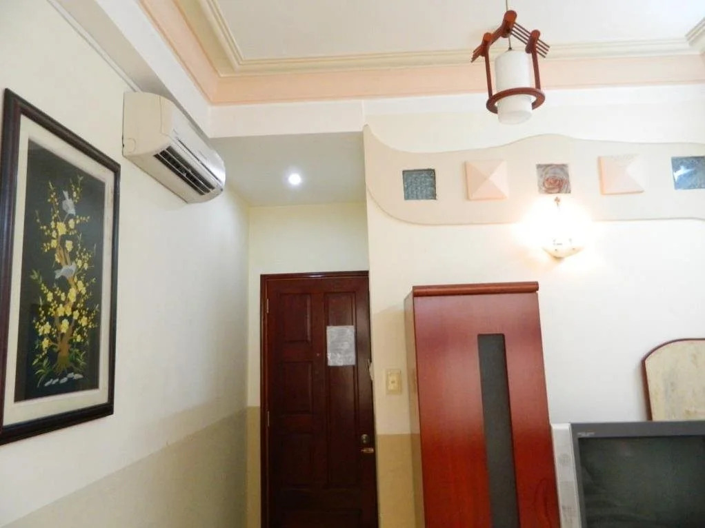 Lyna Hotel