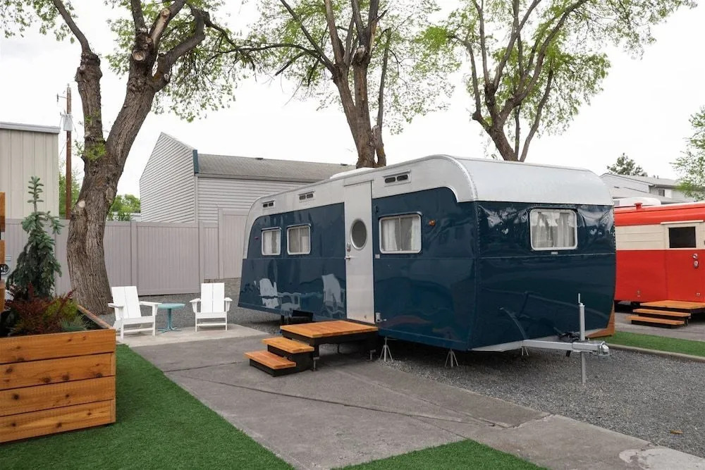The Camp Bend