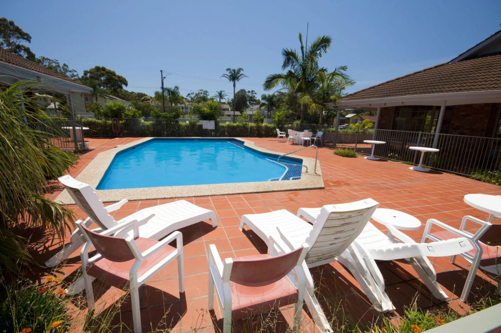 Island Palms Motor Inn