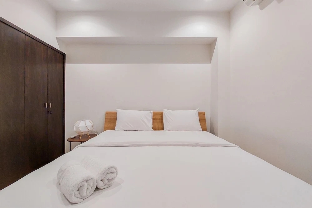 A Luxury 1BR Bali Style Apartment at Branz BSD City