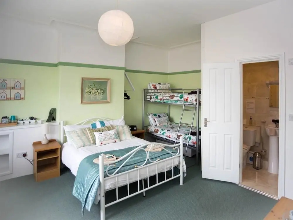 No 14 B&B
