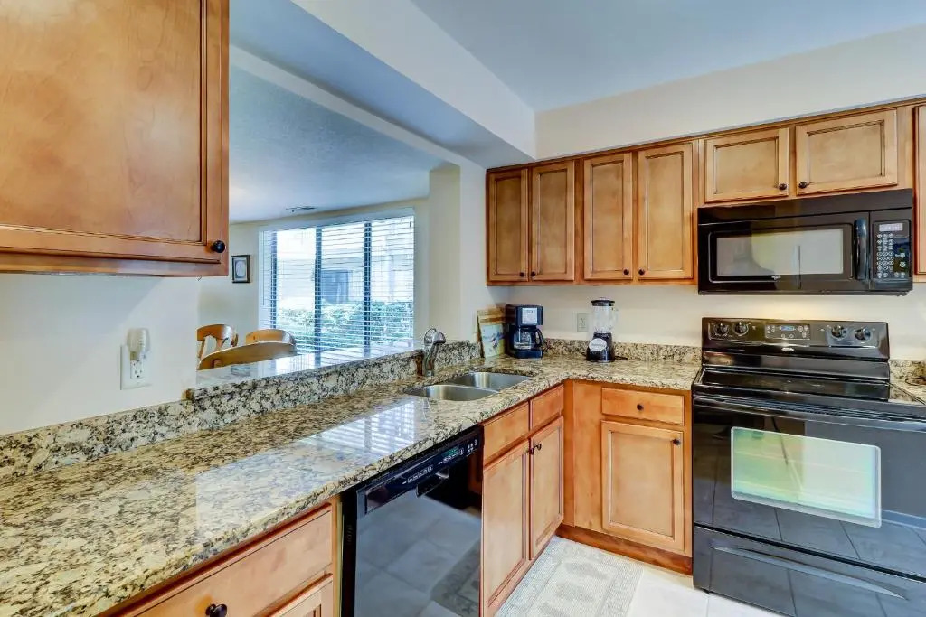 82 Courtside 2 BR Forest Beach Condo