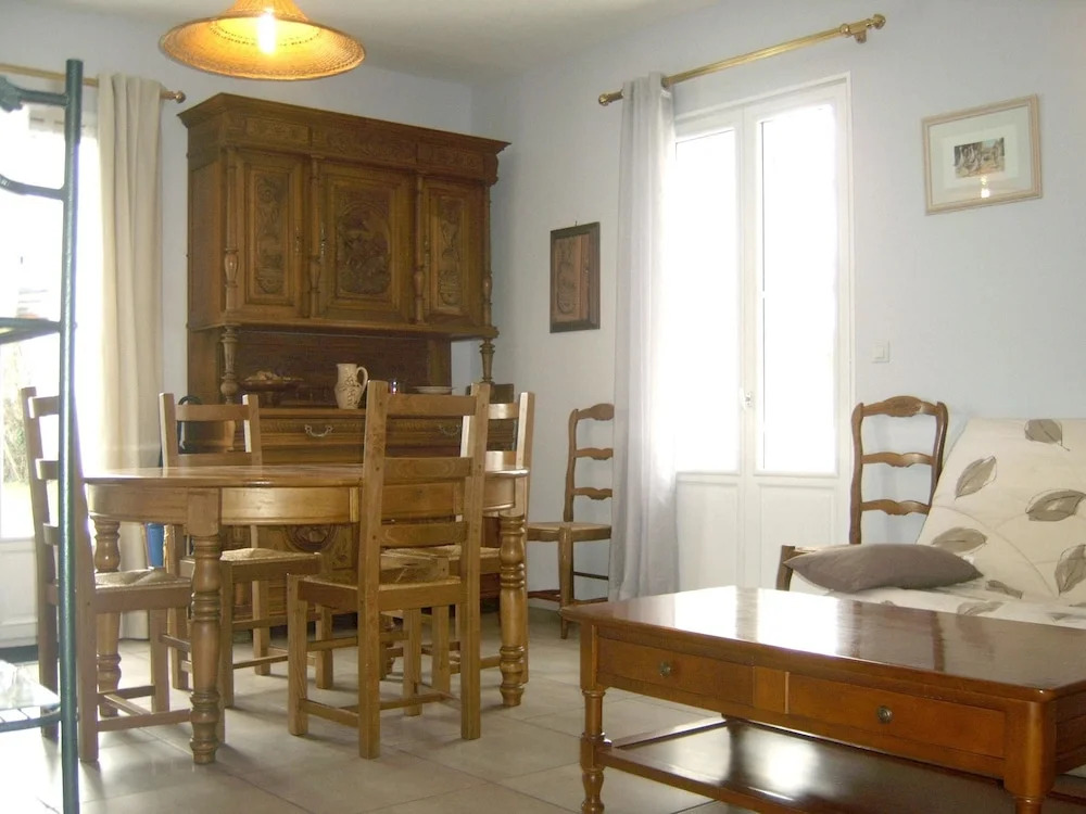 House With one Bedroom in Le Change, With Furnished Garden and Wifi