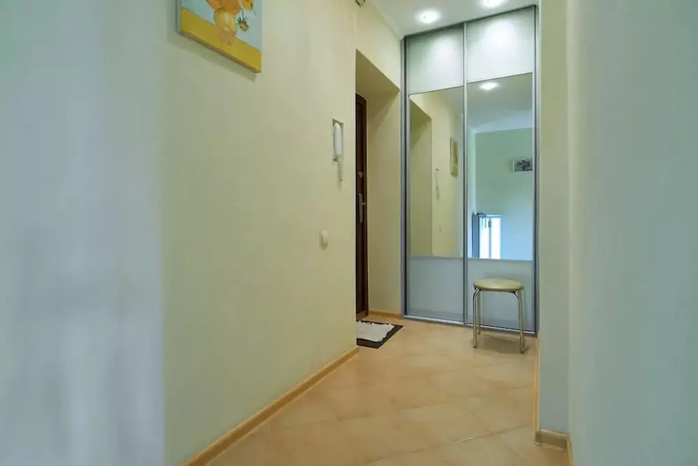 Апартаменты Home-Hotel, ул. Малая Житомирская, 10-2