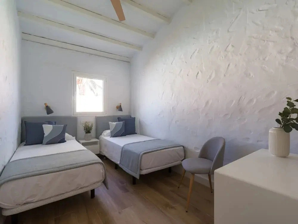 Bungalow Near Yumbo & Playa del Ingles Beach