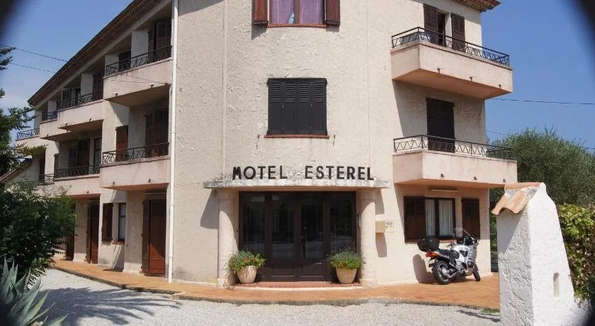 Motel Esterel