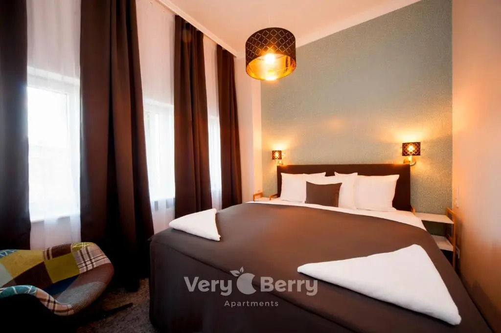 Elegant Very Berry Apartments in Poznań by Noclegi Renters