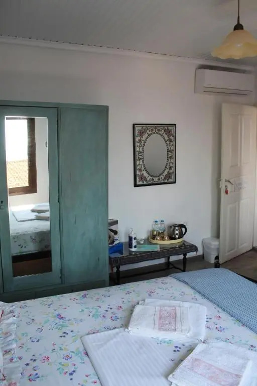 Old Town Traditional Residence