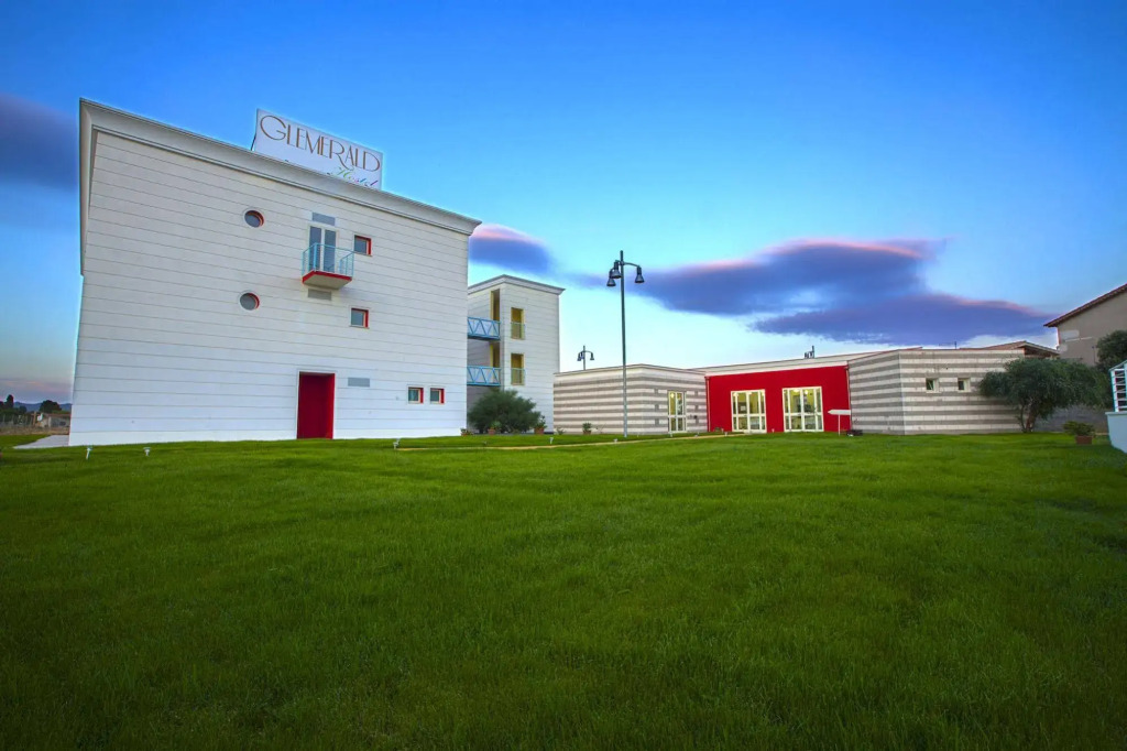 Glemerald Hostel