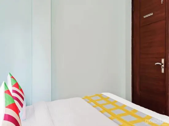 OYO Home 35789 Cozy Stay BLK Hospital
