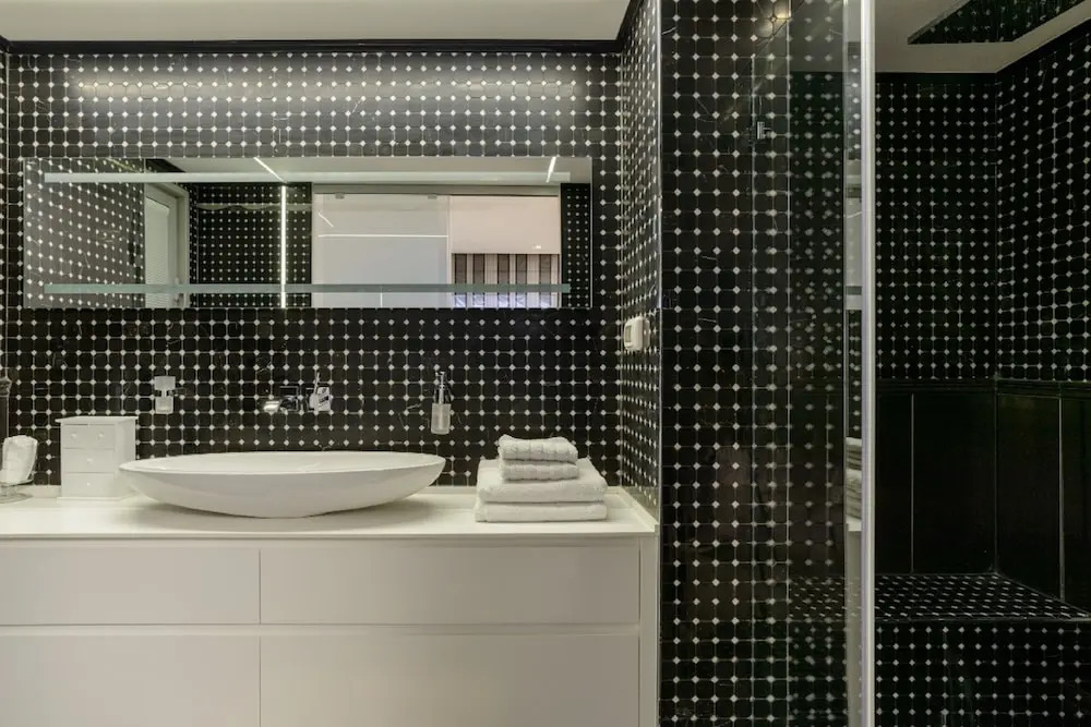 Stav Rentals Tel Aviv Sea View Apartment
