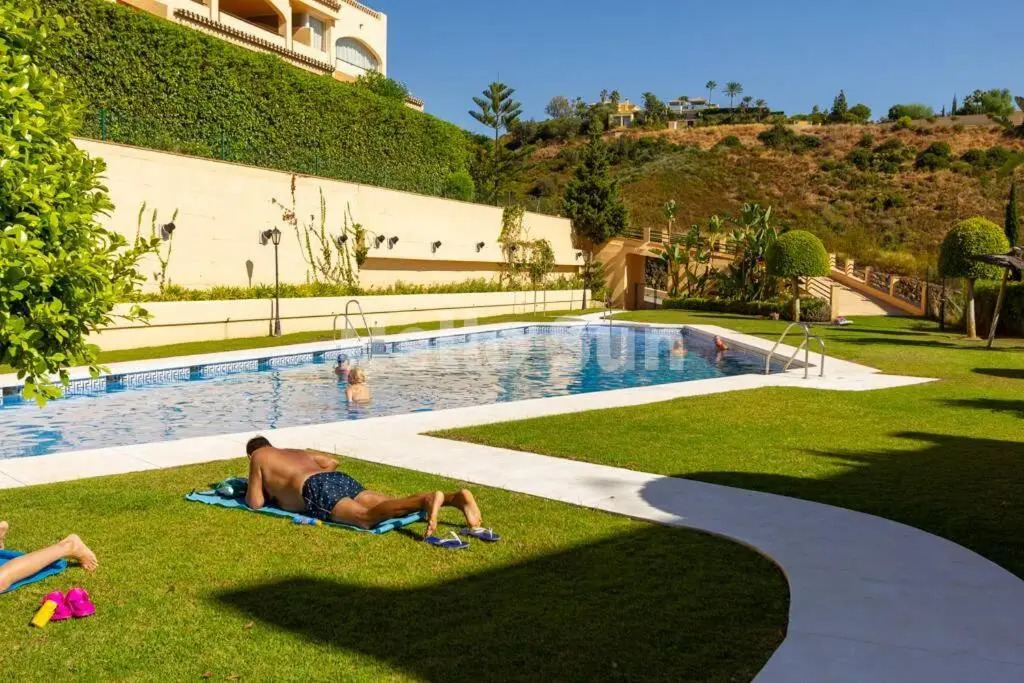 10-Fantastic Apartment in Elviria, Marbella!