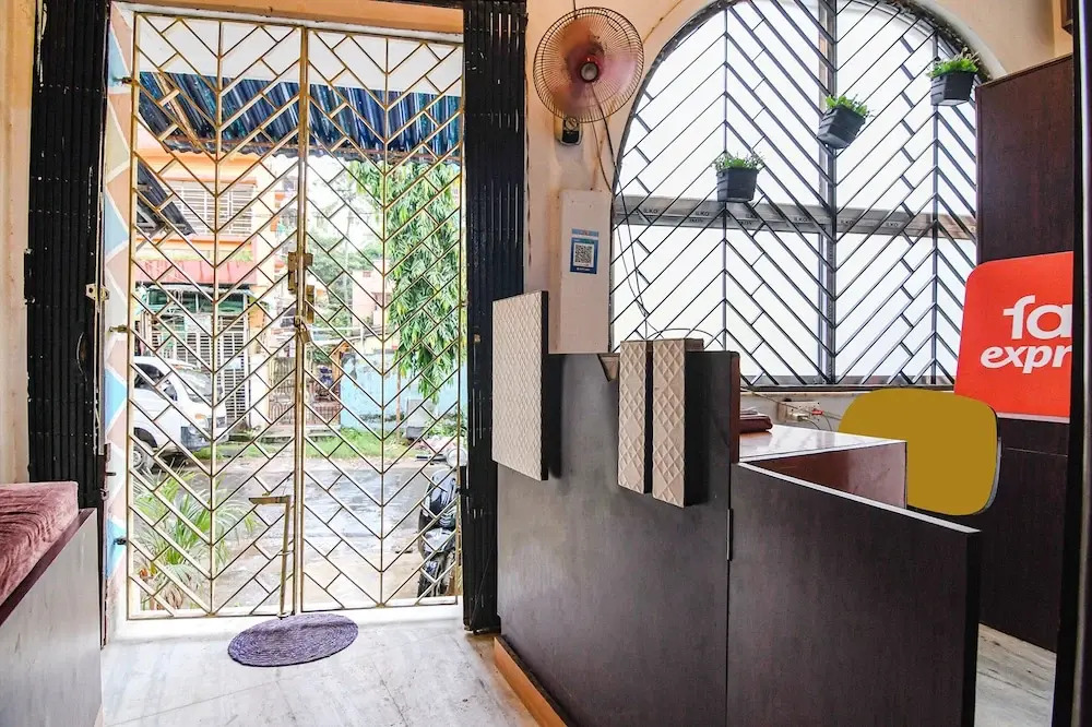Fabexpress Avenue Villa