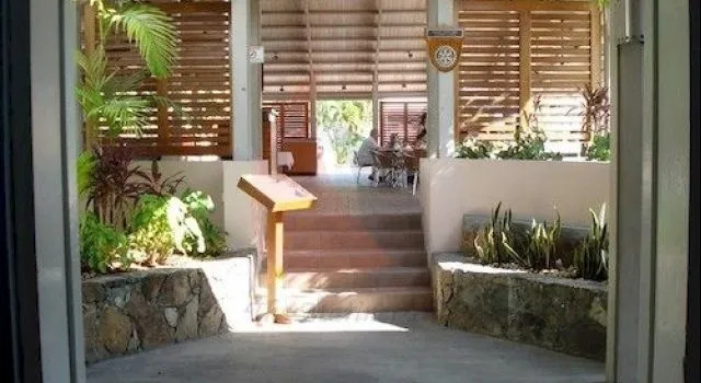 The Mariner Inn Hotel