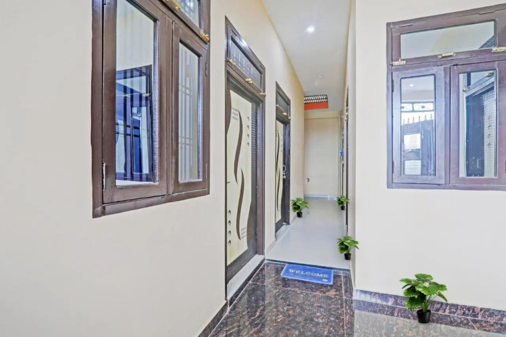 Oyo Flagship 92974 Villa Palace Hotel