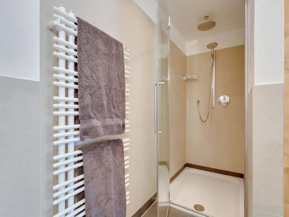 Elegant Apartment in Leogang With Ski Storage