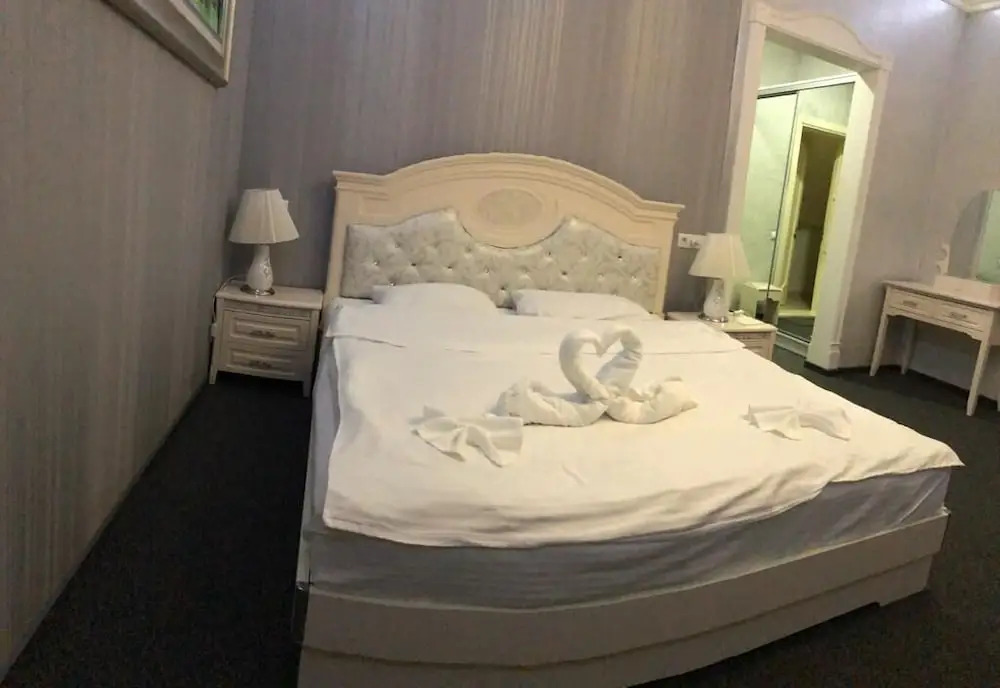 Отель «Готель Apartments»