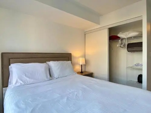 Executive Furnished Properties - Square One Mississauga