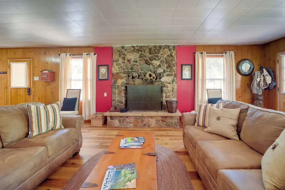 Payson Vacation Rental Cabin w/ Grill + Fire Pit!