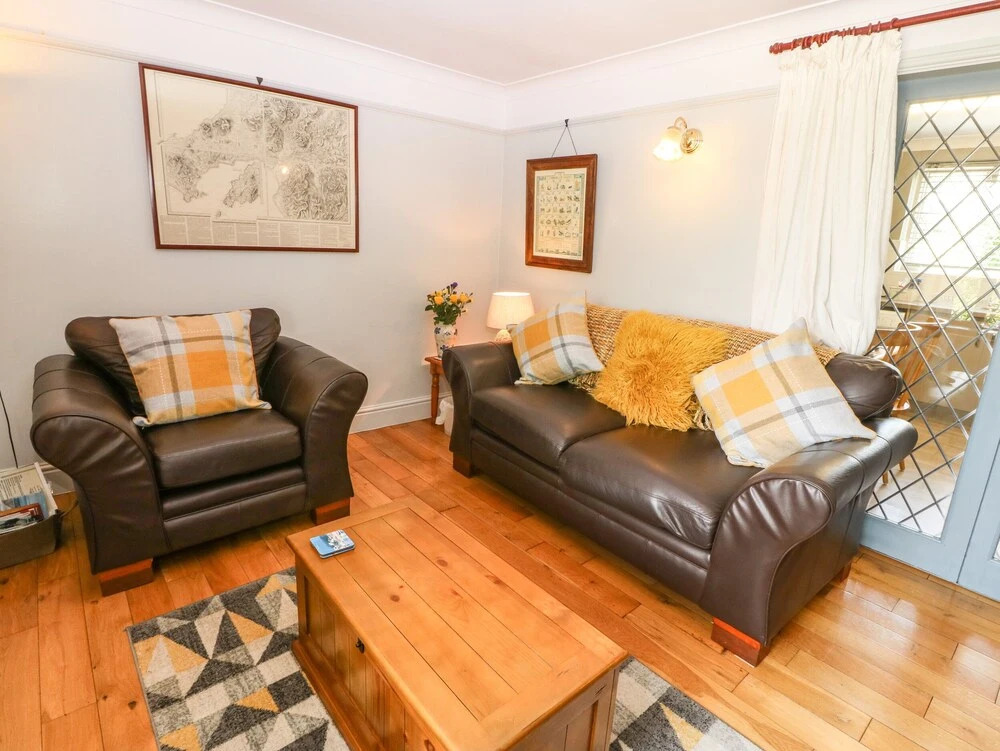 Lon Goch Cottage