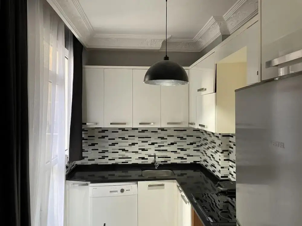 Bohemian Flat in Nisantasi With Central Location