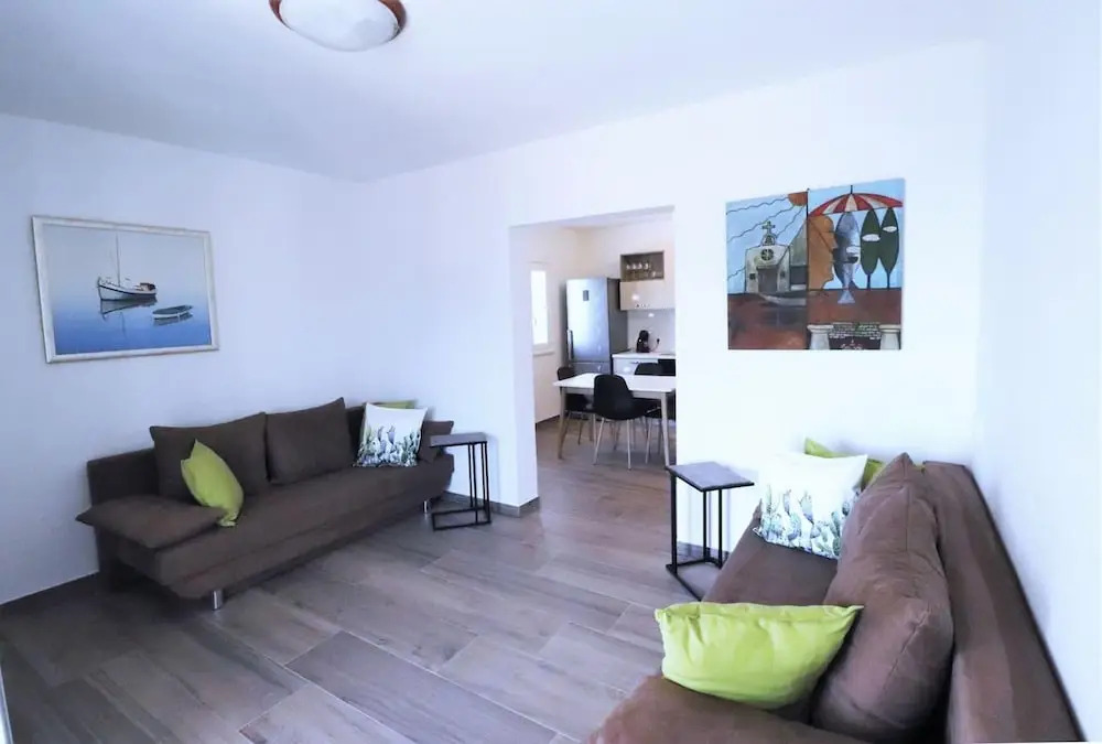 Luxury Beachfront Villa With Pool for two Families