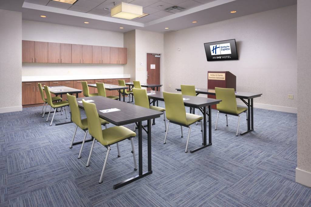 Holiday Inn Express Hotel & Suites Chattanooga Downtown by IHG