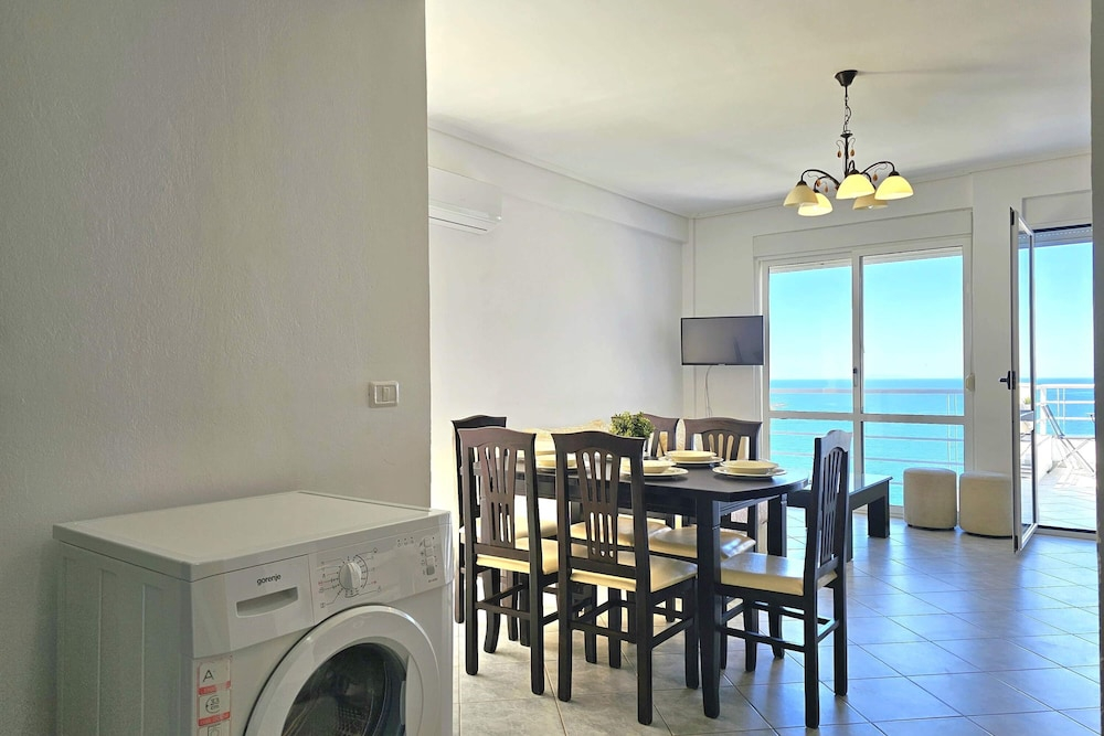 Two Bedroom Apartment With Sea View-061