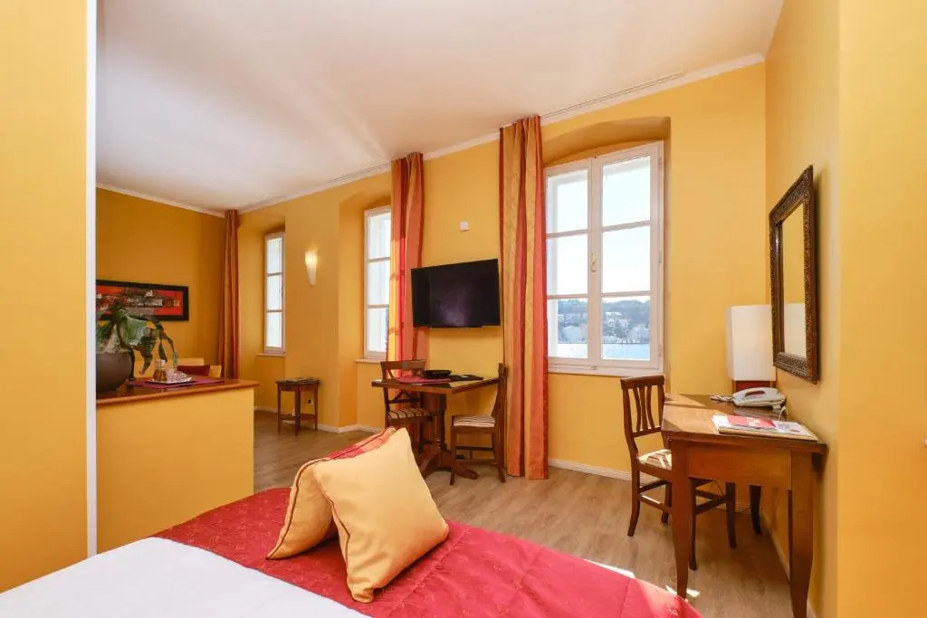 Mare Mare Suites